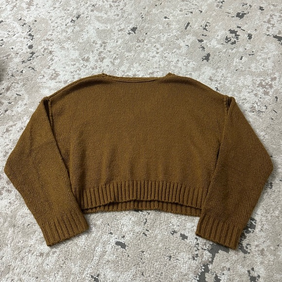 Double Zero Cropped V-Neck Long Sleeve Soft Knit Pullover Sweater Size Medium - Picture 3 of 5